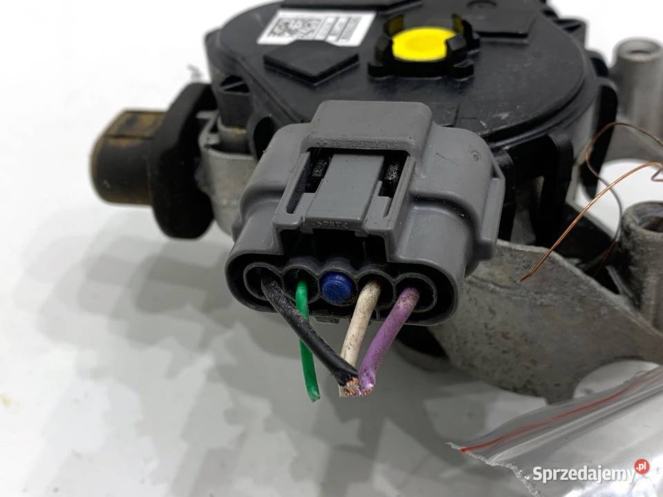 SILNIK WYCIERACZEK PRZÓD RENAULT CAPTUR II osobowe