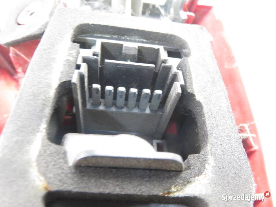 LAMPA PRAWA TYLNA RENAULT CLIO II Lampy tylne małopolskie