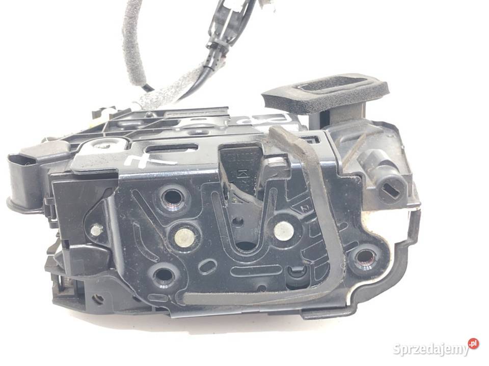 ZAMEK DRZWI PRAWY PRZÓD VW GOLF VII Hatchback