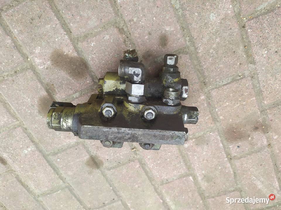 Rozdzielacz hydrauliczny jazdy Pniówek sprzedam
