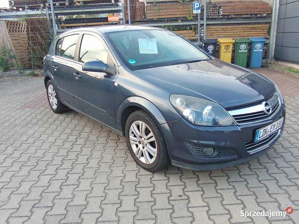 Opel astra 16 benzyna serwowane w ASO 1 elektryczne lusterka wielkopolskie Poznań