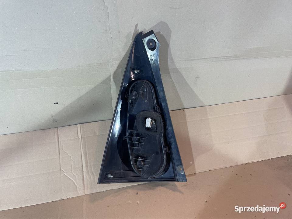 Lampa tył tylna prawa citroen c1 peugeot 107