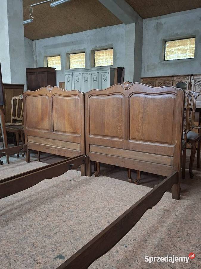 Dwa łóżka ludwikowskie Francja