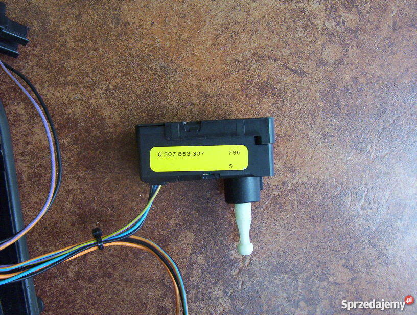 Ford Silniczek reflektora lampy Ford BOSCH osobowe wielkopolskie sprzedam