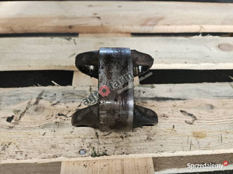 Łącznik półosi FWD Massey Ferguson 2620 Byków