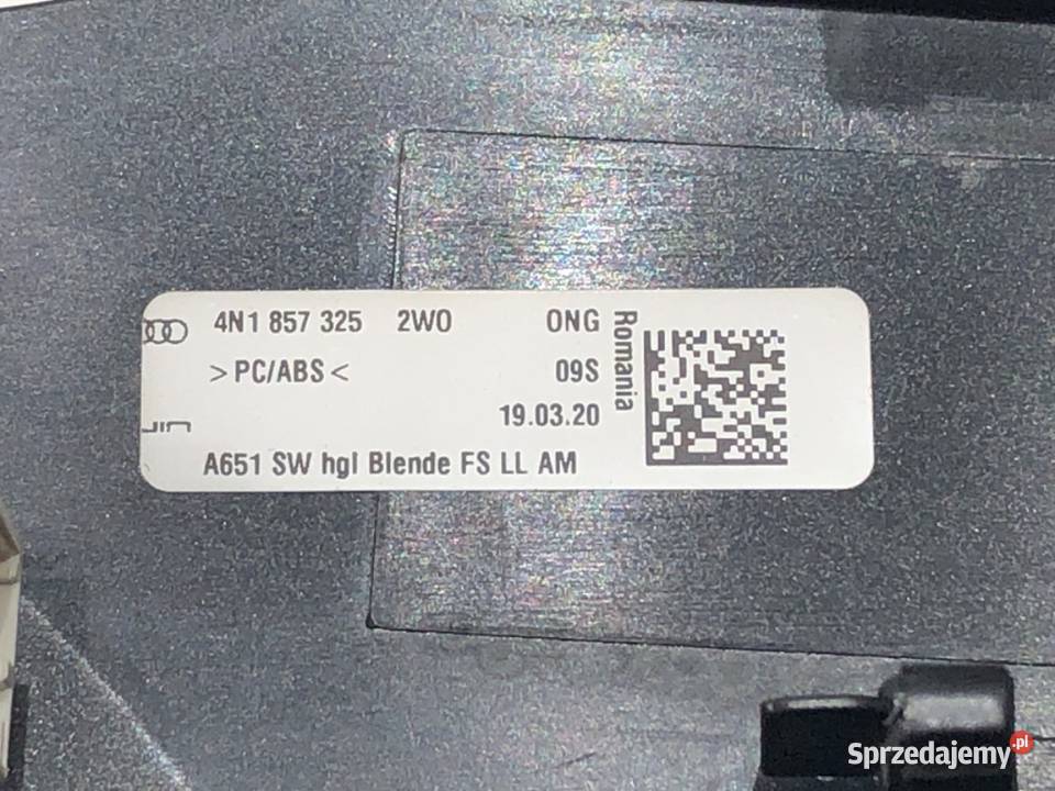 LISTWA DEKOR KONSOLI AMBIENTE AUDI A8 D5