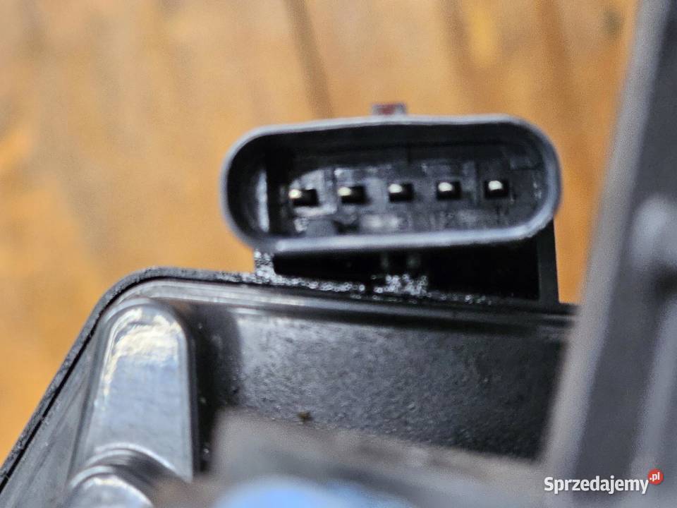 BMW F10 F20 F30 20 D B47D20A 150 przepustnica sprzedam