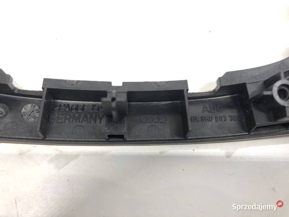 LISTWY DEKOR AUDI A4 B8 8K0863305 Kombi 0715 podkarpackie