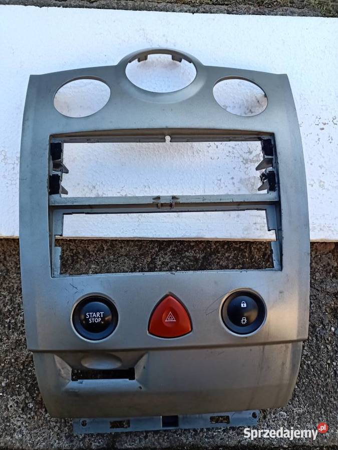 Panel środkowy ramka radia renault Megane 2 II osobowe Szczecin