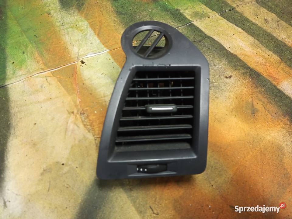 Kratka boczna wentylacyjna Megane 2