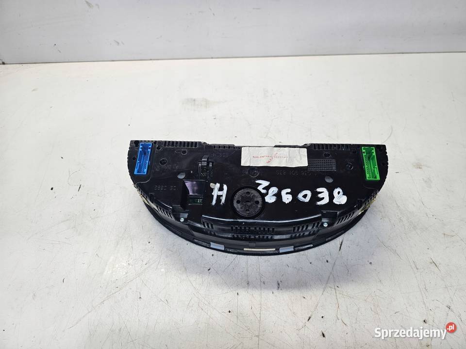 LICZNIK ZEGARY AUDI A4 B7 20 TFSI 8E0920982H UK Przystajń