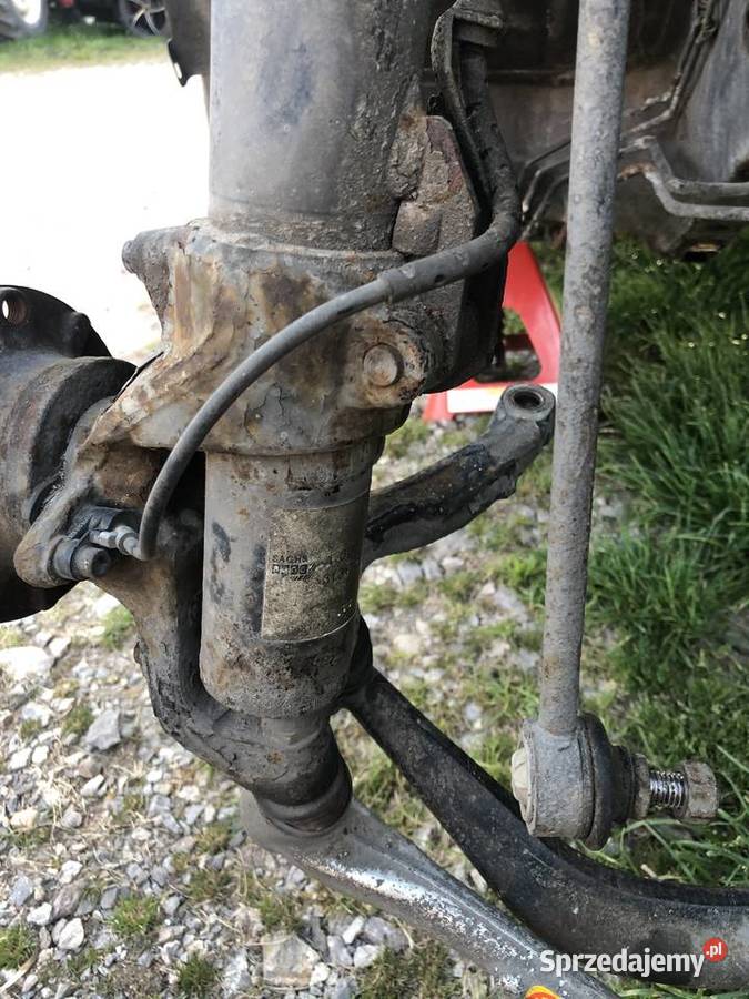 Kolumcy McPerson BMW E38 54 V12 wachacze Jędrzejów