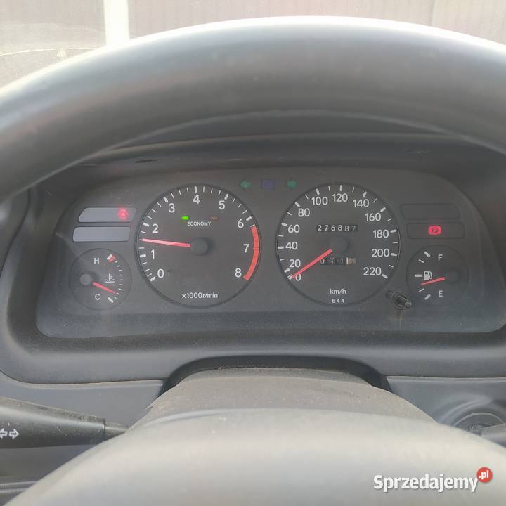 TOYOTA COROLLA E10 SEDAN 14XLI 88 1992 r wielkopolskie sprzedam