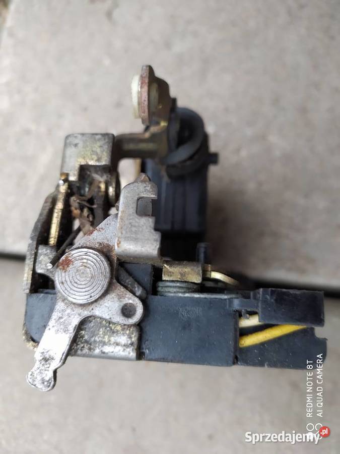 RENAULT 25 zamek drzwi z siłownikiem prawy tył Piaseczno