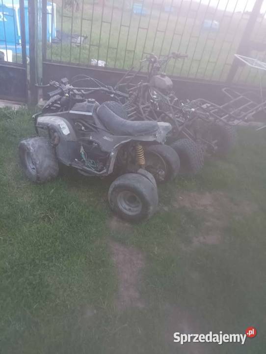 Quady 2 sztuki na częsci naprawy Rudniki sprzedam