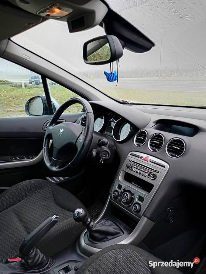 PEUGEOT 308 SW 16 benzyna 2010 Łoniów