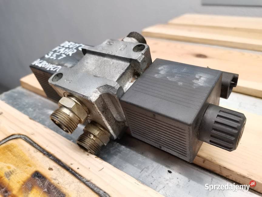 Blok zaworowy Deutzfahr Agrovector Wilkowo
