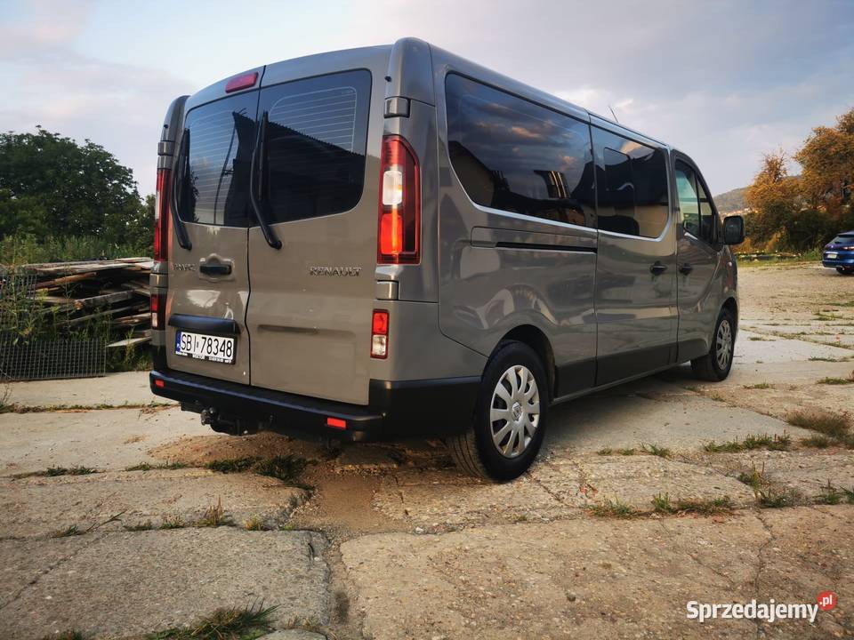 Renault Trafic 16 dCi 145 long 9 Os Faktura Vat Rok produkcji 2016 Trafic Cieszyn