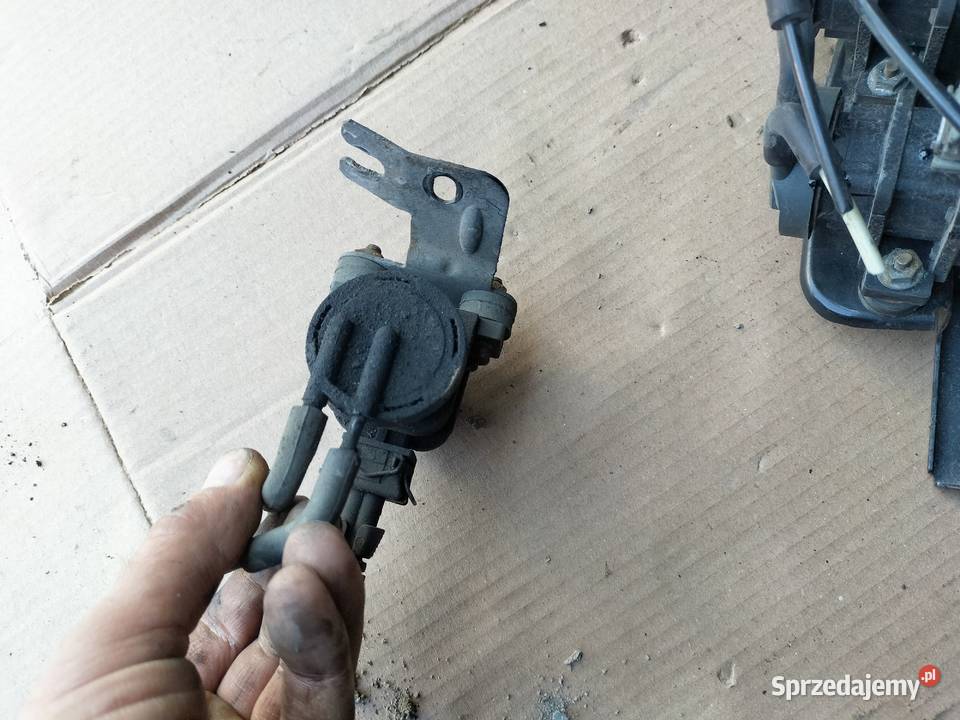 ZAWÓR ZAWORY PODCIŚNIENIA OPEL ZAFIRA A 20 Kamień-Kolonia