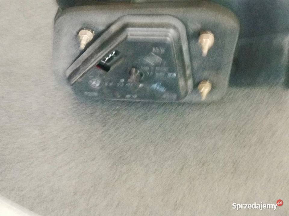 Lampa tylna lewa w klapie osobowe Białystok