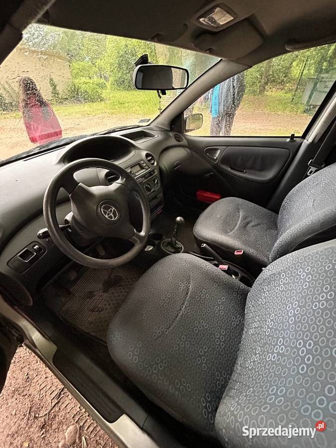 Toyota Yaris 2003 13 benzyna nieuszkodzony Dowspuda