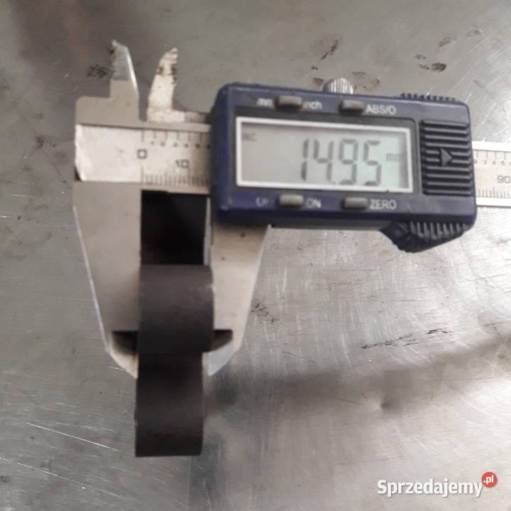 Dystans koła prasowego pompy wody A3522050608 śląskie Częstochowa