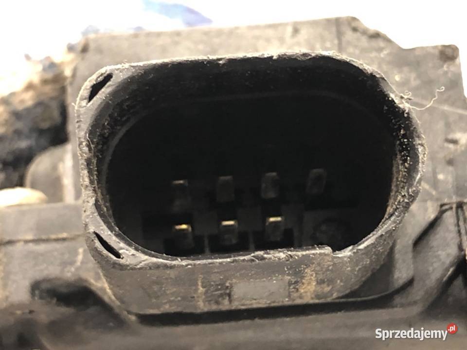 ZAMEK DRZWI PRAWY TYŁ AUDI A4 B6 SedanLimuzyna