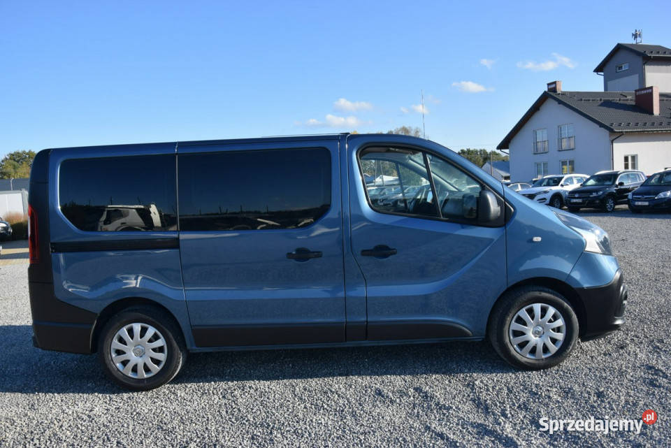 Renault Trafic 16D 2017r 9 Osobowy Navi Kamera Majdan Sieniawski sprzedam