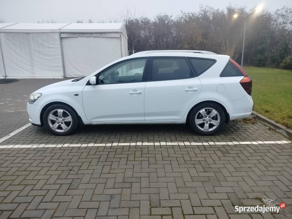 Kia Ceed 16 crdi z 2011 roku o mocy 90 z Lublin