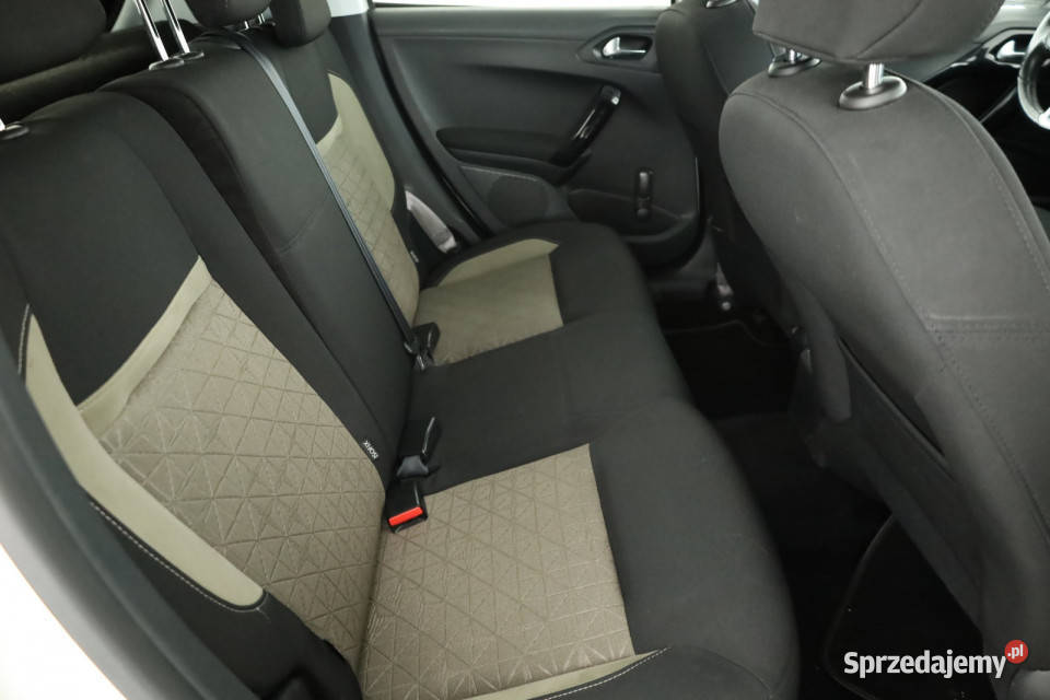 Peugeot 208 12 PureTech nieuszkodzony mazowieckie Piaseczno sprzedam