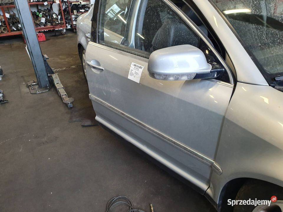 DRZWI PRAWE PRZÓD VOLKSWAGEN PHAETON 60 W12 LG9R Lipno