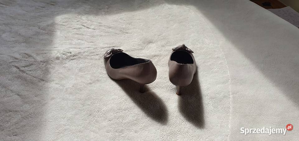 Buty na obcasie szpilki Look rozmiar 37 stan New Look