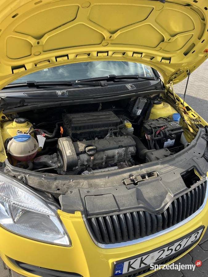 Skoda Fabia Kombi 14 Benzyna 2009 Żółta Faktura Fabia Kraków