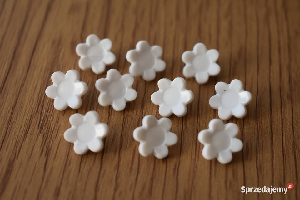 Guziki ubraniowe Warszawa