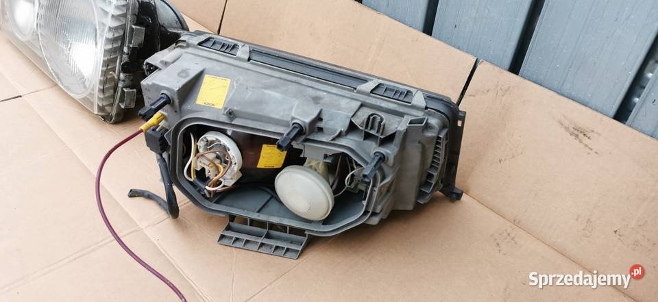Lampa przednia lewa Mercedes W123 W 124 Lampy przednie Szczytno sprzedam