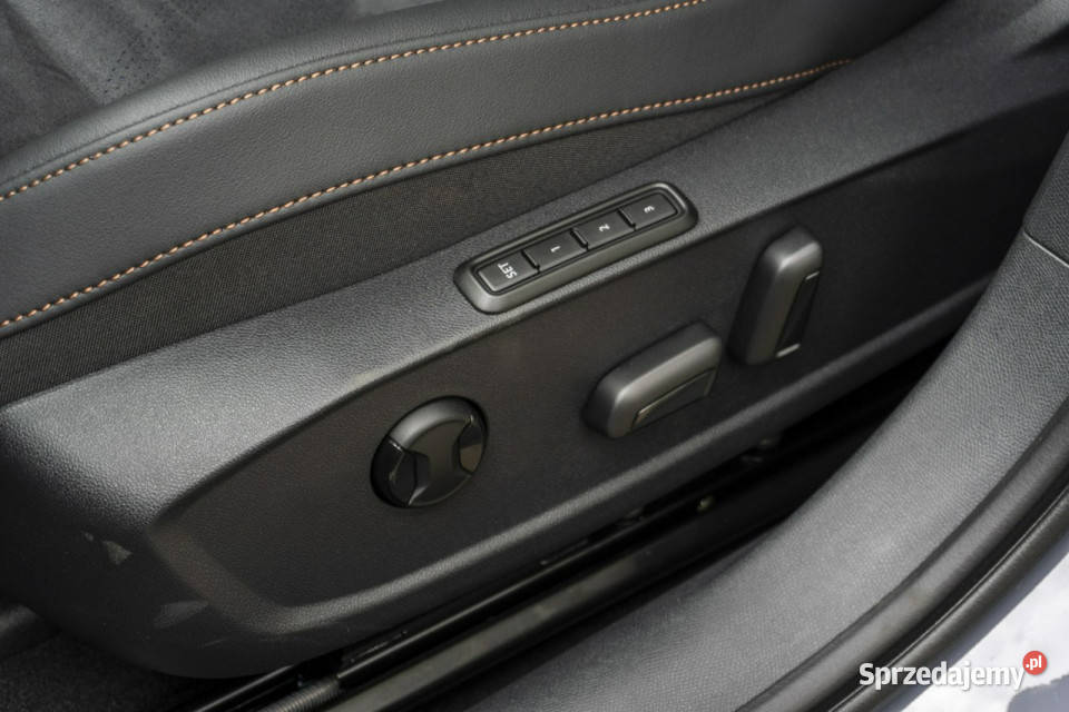 Cupra Formentor 15 eTSI 150 DSG Dostępny ręki relingi dachowe Łódź