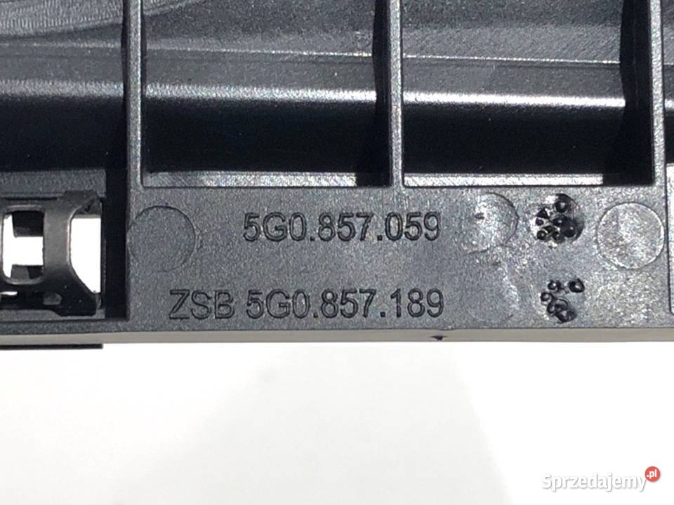 LISTWY DEKOR KOKPITU VW GOLF VII 5G0857059 Listwy