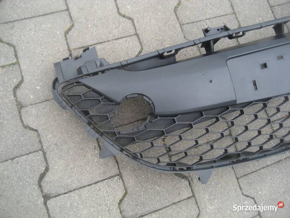 mazda 2 ii lift 1014r kratka zderzaka środkowa Atrapy Rakoniewice