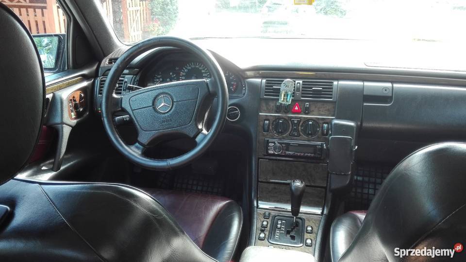 Mercedes w210 e280 28 V6 LPG garażowany Zdanów