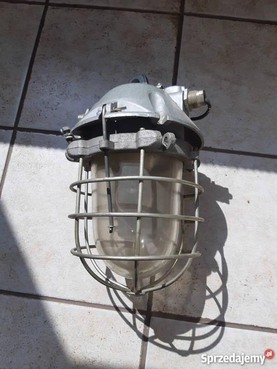 Lampa przemysłowa PRL retro Koronowo