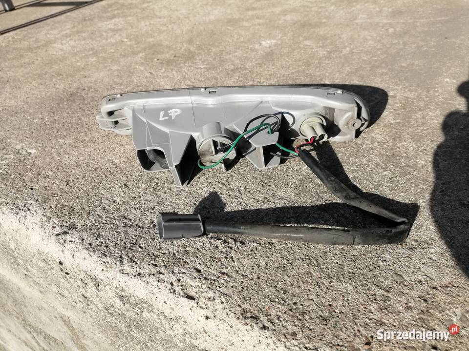 Lampa pozycja kierunek lewy przód Mazda 323F BA Serock sprzedam
