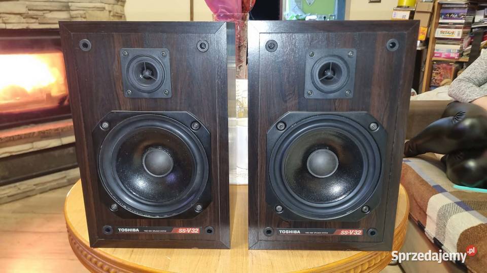 Kolumny monitory TOSHIBA SSV32 2x40W 8ohm UK Słuchawki i głośniki Warta