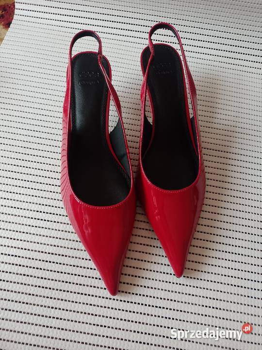 42 ASOS Czerwone niskie czółenka z odkrytą piętą Asos Kraków