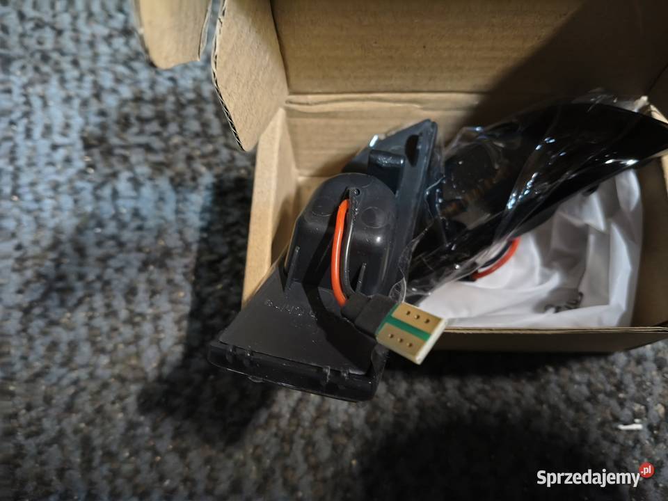 Kierunkowskaz dynamiczny w lusterko do Renault