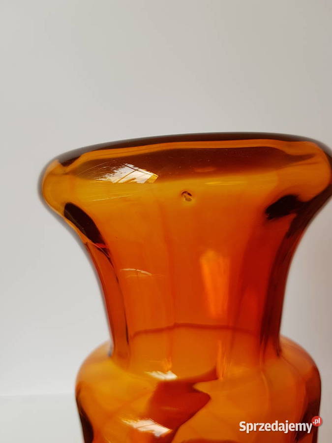 Kanelowany wazon z naklejką Watra kolorowe szkło Porcelana i szkło