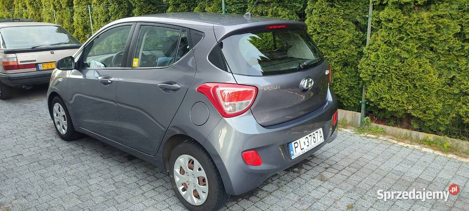 Hyundai i10 serwisie potwierdzony przebieg dwa światła do jazdy dziennej Droszków