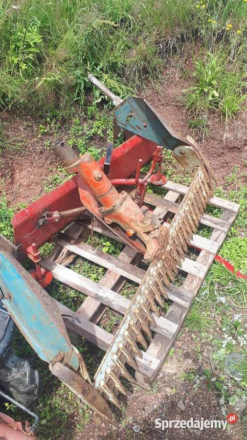 Mf70 wszystkie części silnik skrzynia kosiarki Kudowa-Zdrój sprzedam