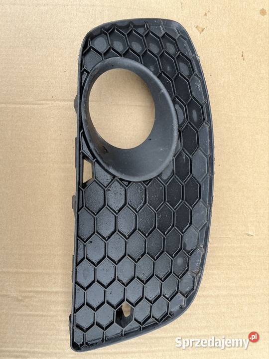 KRATKA ZDERZAKA PRAWA ATRAPA VW GOLF GTI HALOGEN Pozostałe Międzychód