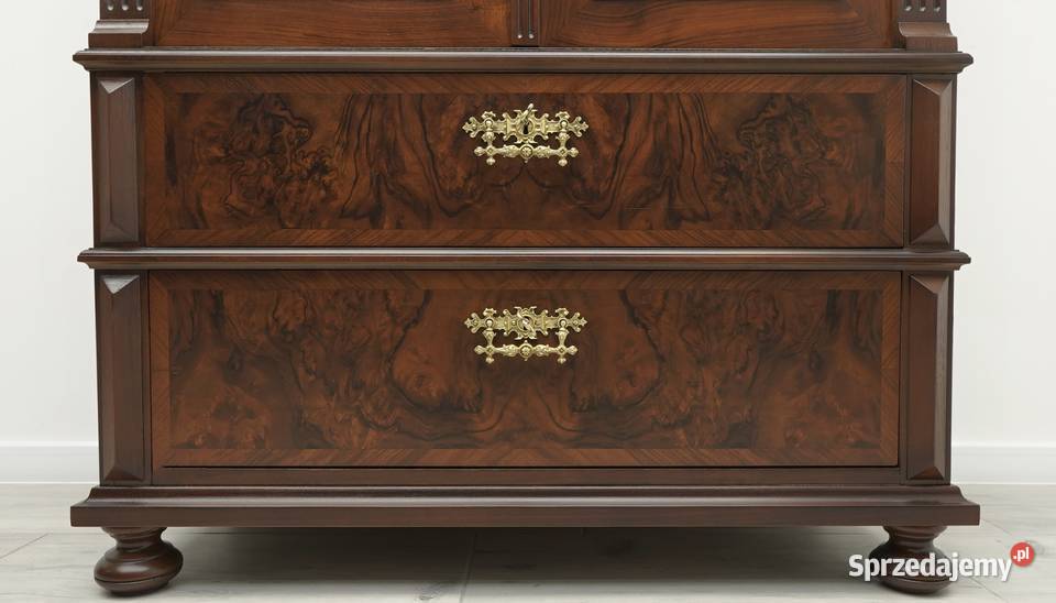 Antyczna komoda bieliźniarka renowacji Komody Jerka