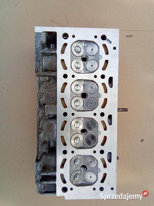 Głowica silnika skoda VW golf seat 14 16V osobowe Głowno